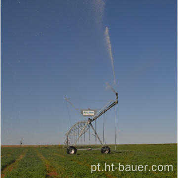 Economia de água Sistemas de irrigação do pivô do centro de irrigação da fazenda